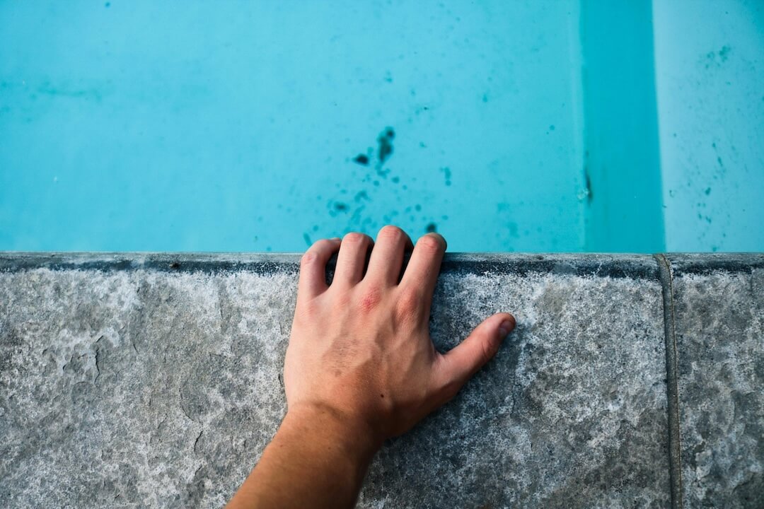 Emergency Pool Cleaning Services Image